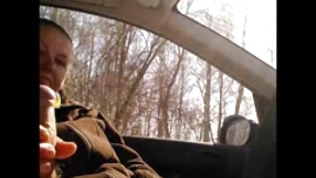 او در همسر بلوند سکسی خود را عمیق در الاغ او