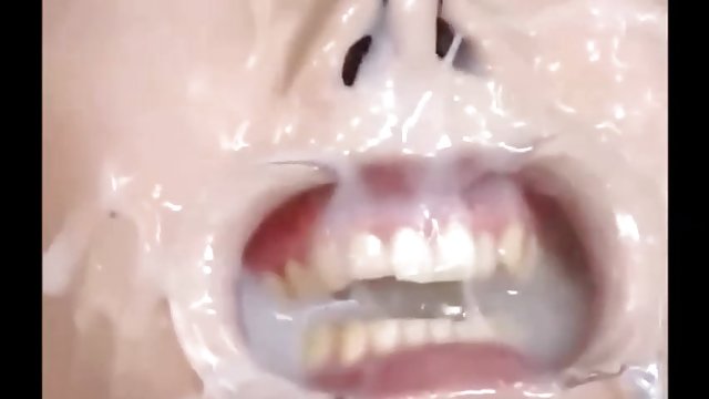شلخته جوان بر روی پشت بام ها مقعد می کند